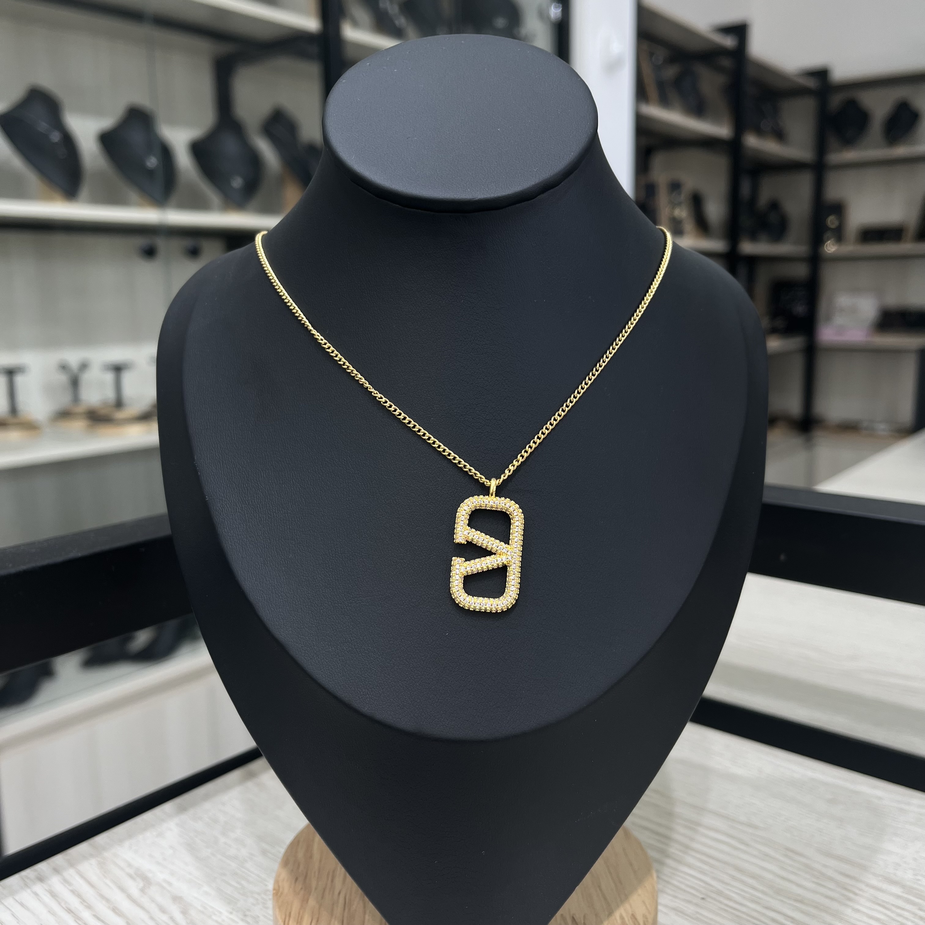 سنسال-valentino 2